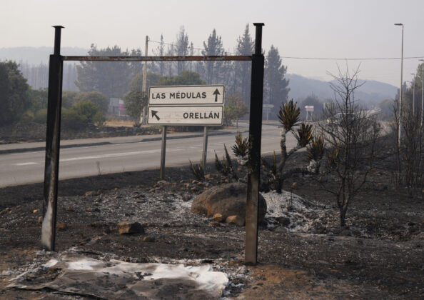 Incendio en Las M&eacute;dulas (Le&oacute;n). Fotograf&iacute;a: C&eacute;sar Hornija (ICAL)
