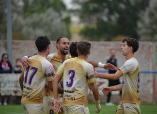 (GALERÍA) Victoria del Palencia Cristo Atlético (2-1) en su penúltimo amistoso Palencia Cristo Atlético - La Virgen del Camino. Fotografía: Julio Robles