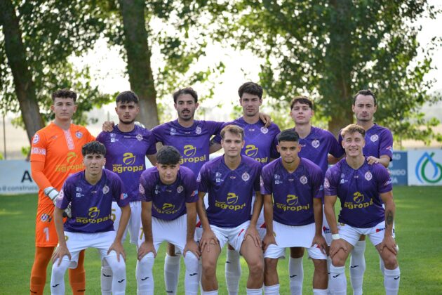 Astudillo contra Palencia Cristo Atl&eacute;tico. Fotograf&iacute;a: Julio Robles