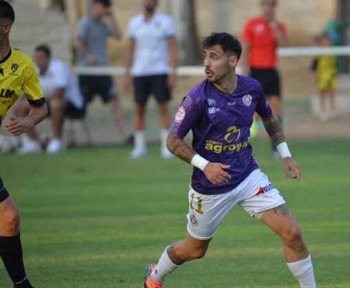 Astudillo contra Palencia Cristo Atl&eacute;tico. Fotograf&iacute;a: Julio Robles