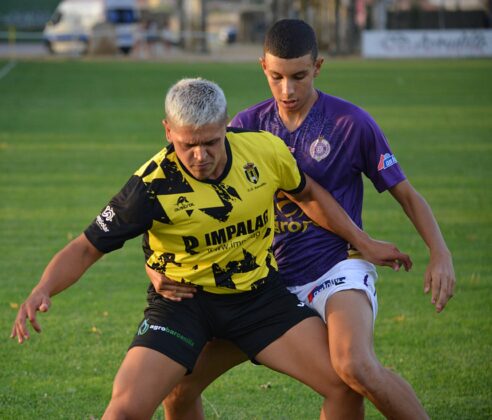 Astudillo contra Palencia Cristo Atl&eacute;tico. Fotograf&iacute;a: Julio Robles