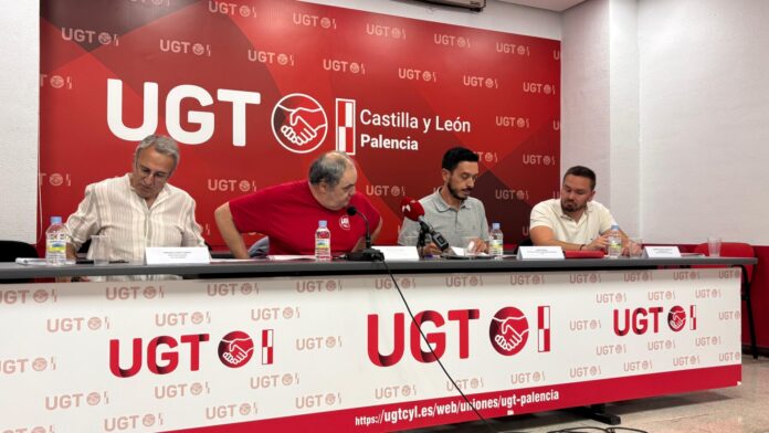 Rueda de prensa de UGT sobre los incendios forestales. Fotografía: Palencia en la Red