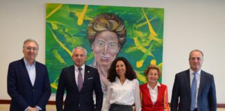 El delegado del Gobierno en Castilla y León visita las instalaciones de Galletas Gullón