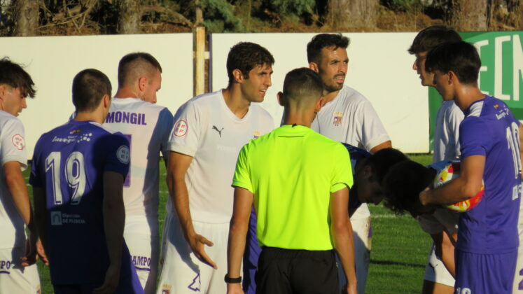 CD Becerril contra Palencia Cristo Atl&eacute;tico. Fotograf&iacute;a: Dani V.