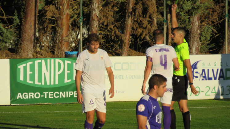 CD Becerril contra Palencia Cristo Atl&eacute;tico. Fotograf&iacute;a: Dani V.