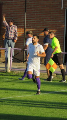CD Becerril contra Palencia Cristo Atl&eacute;tico. Fotograf&iacute;a: Dani V.
