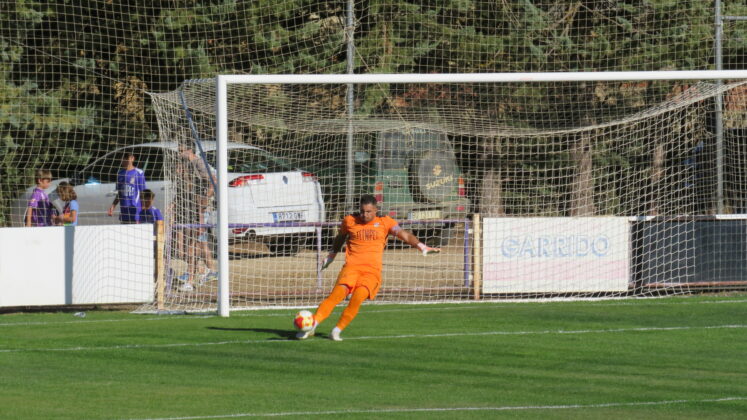 CD Becerril contra Palencia CF. Fotograf&iacute;a: David del Pico