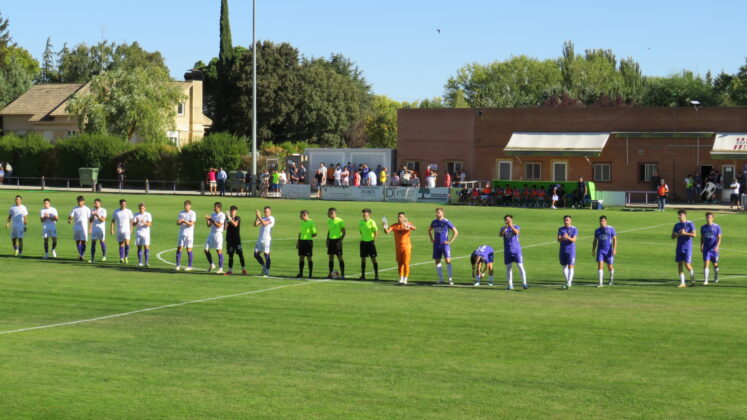 CD Becerril contra Palencia Cristo Atl&eacute;tico. Fotograf&iacute;a: David del Pico