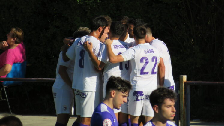 CD Becerril contra Palencia Cristo Atl&eacute;tico. Fotograf&iacute;a: David del Pico