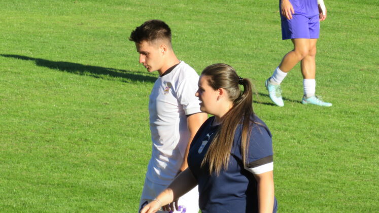 CD Becerril contra Palencia Cristo Atl&eacute;tico. Fotograf&iacute;a: David del Pico