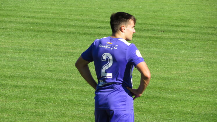 CD Becerril contra Palencia Cristo Atl&eacute;tico. Fotograf&iacute;a: David del Pico