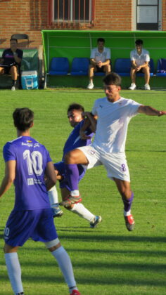 CD Becerril contra Palencia Cristo Atl&eacute;tico. Fotograf&iacute;a: Dani V.