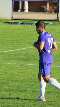 CD Becerril contra Palencia Cristo Atl&eacute;tico. Fotograf&iacute;a: Dani V.