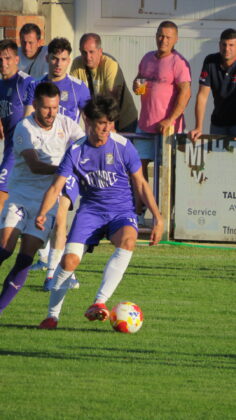 CD Becerril contra Palencia Cristo Atl&eacute;tico. Fotograf&iacute;a: Dani V.