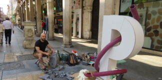 'Con Forma de P' 2025