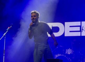 (VÍDEO) Depol puso el broche final a San Antolín con un Paseo del Salón lleno Depol puso el broche final a San Antolín con un Paseo del Salón lleno