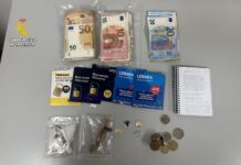 Detenido tras ser sorprendido con varios tipos de droga en Santillana de Campos. Fotografía: Guardia Civil