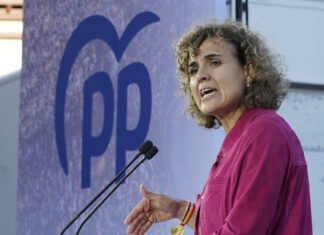 Dolors Montserrat, durante un mitin de campaña. Fotografía: César Sánchez (ICAL)