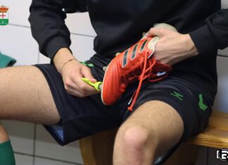 Jugador del CD Villamuriel la pasada temporada. Fotografía: Rubén Díaz (@fotografiardiaz)