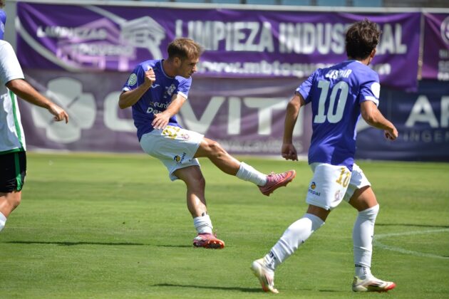 Palencia Cristo Atl&eacute;tico contra Racing B. Fotograf&iacute;a: Julio Robles