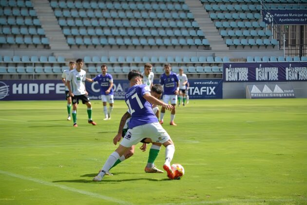 Palencia Cristo Atl&eacute;tico contra Racing B. Fotograf&iacute;a: Julio Robles
