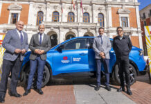 De manos palentinas, a las posaderas del inquilino del Elíseo y a la alfombra roja