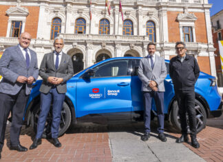 De manos palentinas, a las posaderas del inquilino del Elíseo y a la alfombra roja