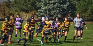 Sub-12 evadiendo la defensa rival en un choque el pasado sábado