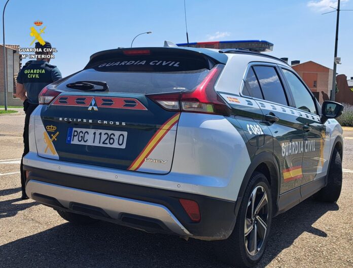 Tres investigados en Saldaña por distribuir alimentos con estupefacientes en una verbena Tres investigados en Saldaña por distribuir alimentos con estupefacientes en una verbena. Fotografía: Guardia Civil de Palencia