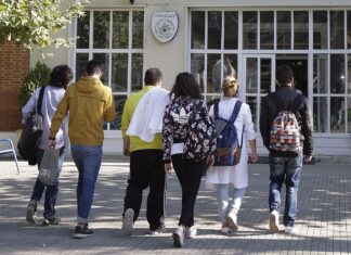 La Diputación de Palencia destina 100.000 euros para aminorar los gastos de transporte y residencia de jóvenes estudiantes del medio rural Escuela Universitaria de Enfermeria