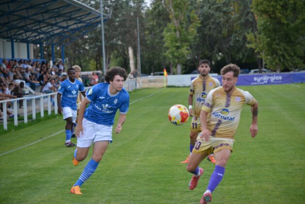 Villaralbo contra Palencia Cristo Atl&eacute;tico. Fotograf&iacute;a: Julio Robles