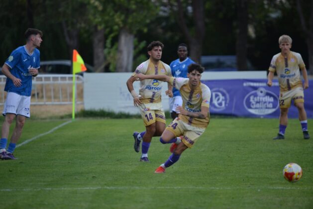 Villaralbo contra Palencia Cristo Atl&eacute;tico. Fotograf&iacute;a: Julio Robles