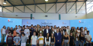 Visita de Fernández Mañueco al IESO Canal de Castilla - Inauguración Curso 2025-2026. A. Acitores