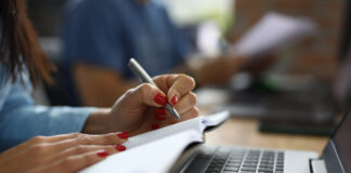 Imagen de archivo. Cajaviva Caja Rural premia la Excelencia Académica con su campaña “Ingreso Sobresaliente”