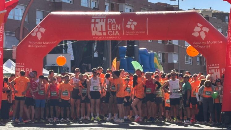 Carrera contra el C&aacute;ncer en Palencia 2025. Fotograf&iacute;a: Palencia en la Red