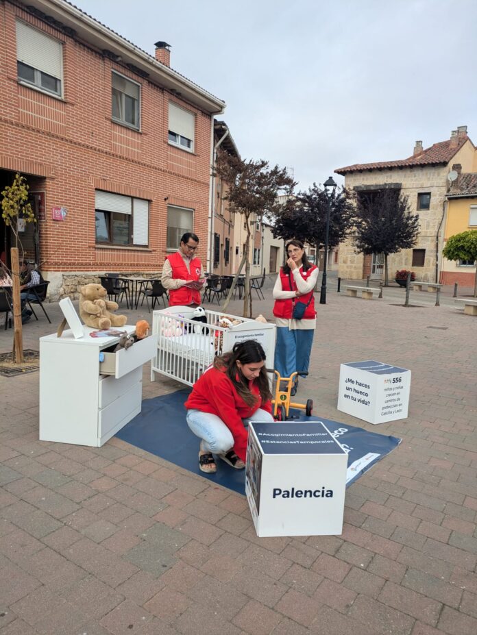 La campaña de Acogimiento Familiar llega a Saldaña. Fotografía en Grijota