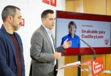 Leticia Pérez (ICAL)- El secretario de Organización del PSOECyL, Daniel de la Rosa, y el adjunto a Organización del PSOECyL, Javier Muñoz, presentan la campaña 'Un alcalde para Castilla y León'