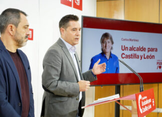 Leticia Pérez (ICAL)- El secretario de Organización del PSOECyL, Daniel de la Rosa, y el adjunto a Organización del PSOECyL, Javier Muñoz, presentan la campaña 'Un alcalde para Castilla y León'