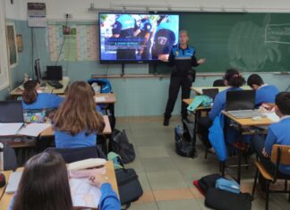 La Policía Local de Palencia vuelve a las aulas con un Plan