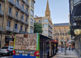 La Villa Romana La Olmeda recorre San Sebastián en autobús. Diputación de Palencia