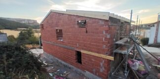 REFORMA CASA DEL PASTOR CASTRECÍAS