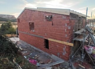 REFORMA CASA DEL PASTOR CASTRECÍAS