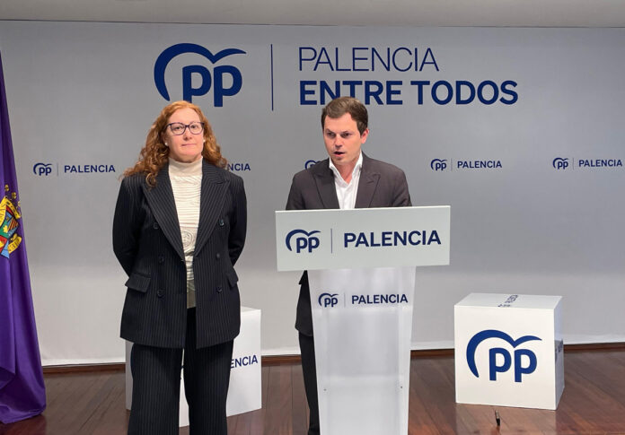 rueda-de-prensa-Eva-Alemañ-y-Víctor-Torres